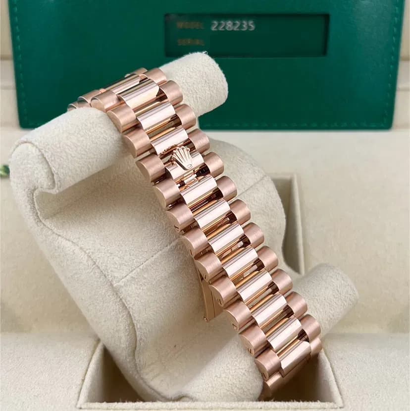 2023 Rose Gold Fluted Olive-Green Roman President Ref. 228235-0025 — Crown Watch Group Miami